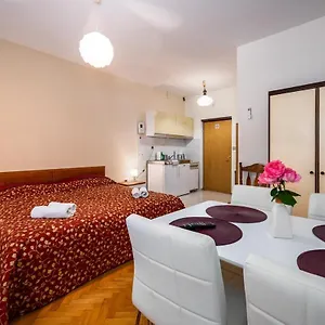 apartmani-lido.in-istria.net/